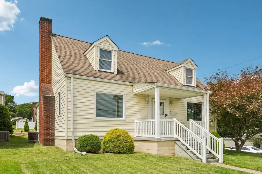 201 S 6th Street, Youngwood, PA 15697 - #2