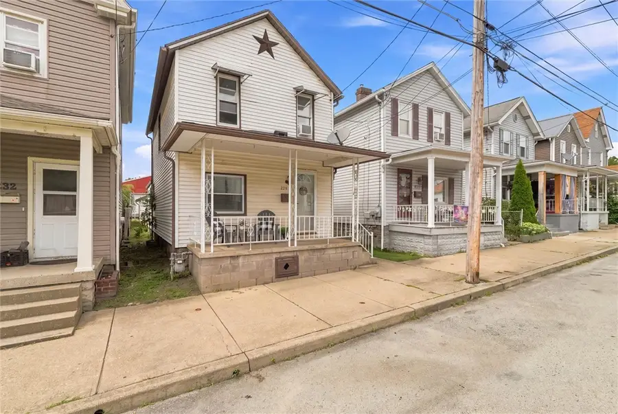234 Gertrude St, Latrobe, PA 15650 - #2