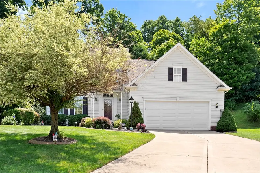 142 Bradford Square Dr, Trafford, PA 15085 - #2