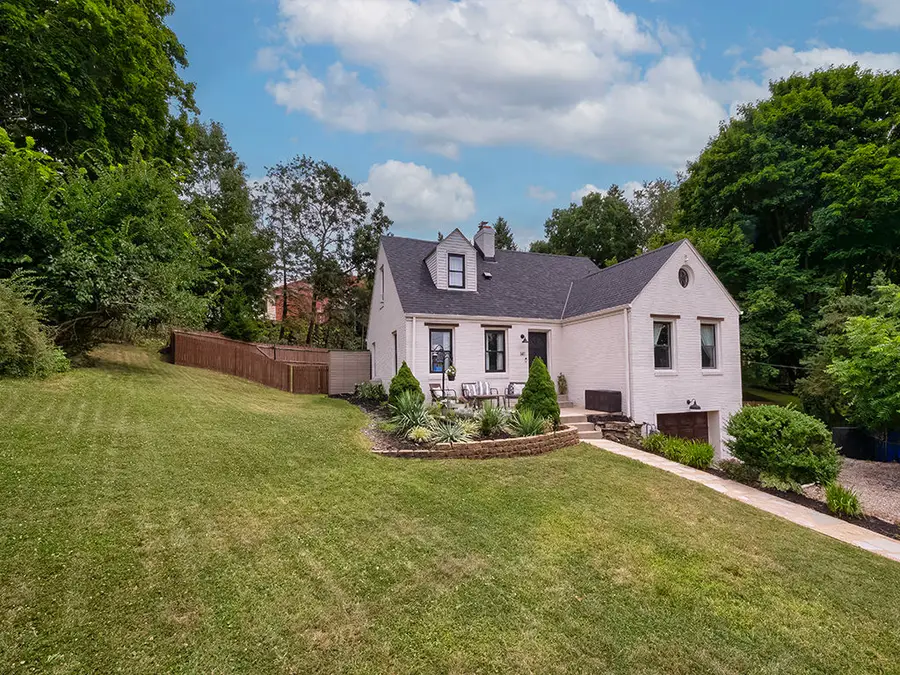 141 Temona Dr, Pittsburgh, PA 15236 - #2