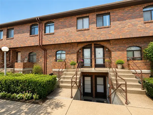 3222 Kennett Sq, Oakland, PA 15213