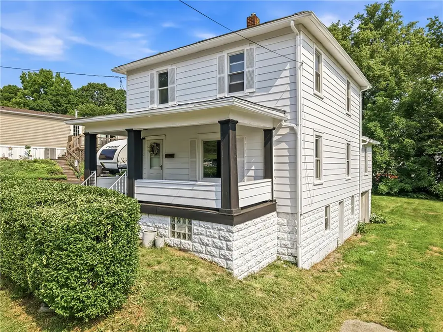 364 Curtis St, Sharon, PA 16146 - #3