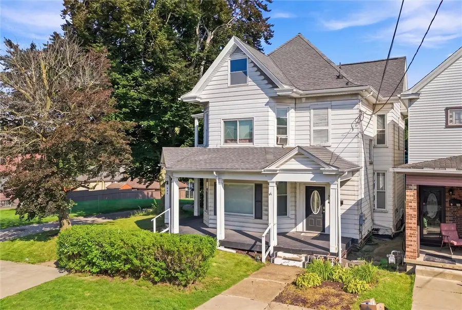 306 N 1st St, Jeannette, PA 15644 - #2