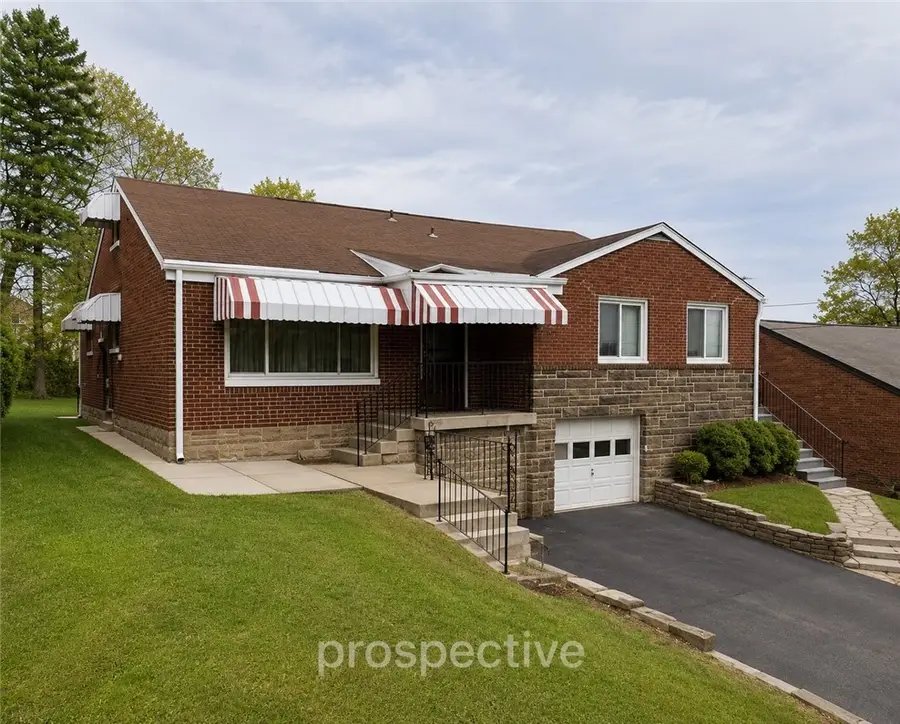 1833 Greentree Rd, Pittsburgh, PA 15220 - #2