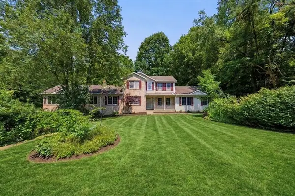 201 Russel Dr, Cabot, PA 16023