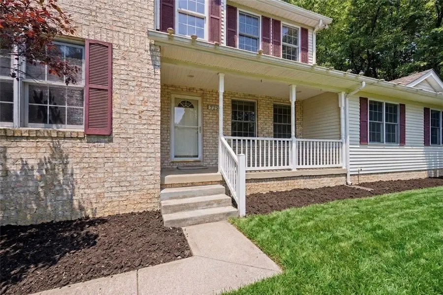 201 Russel Dr, Cabot, PA 16023 - #2