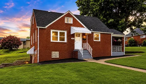 1376 Peterson Dr, Clairton, PA 15025