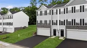 1237 Bedford Road #2083B, North Huntingdon, PA 15642 - #2