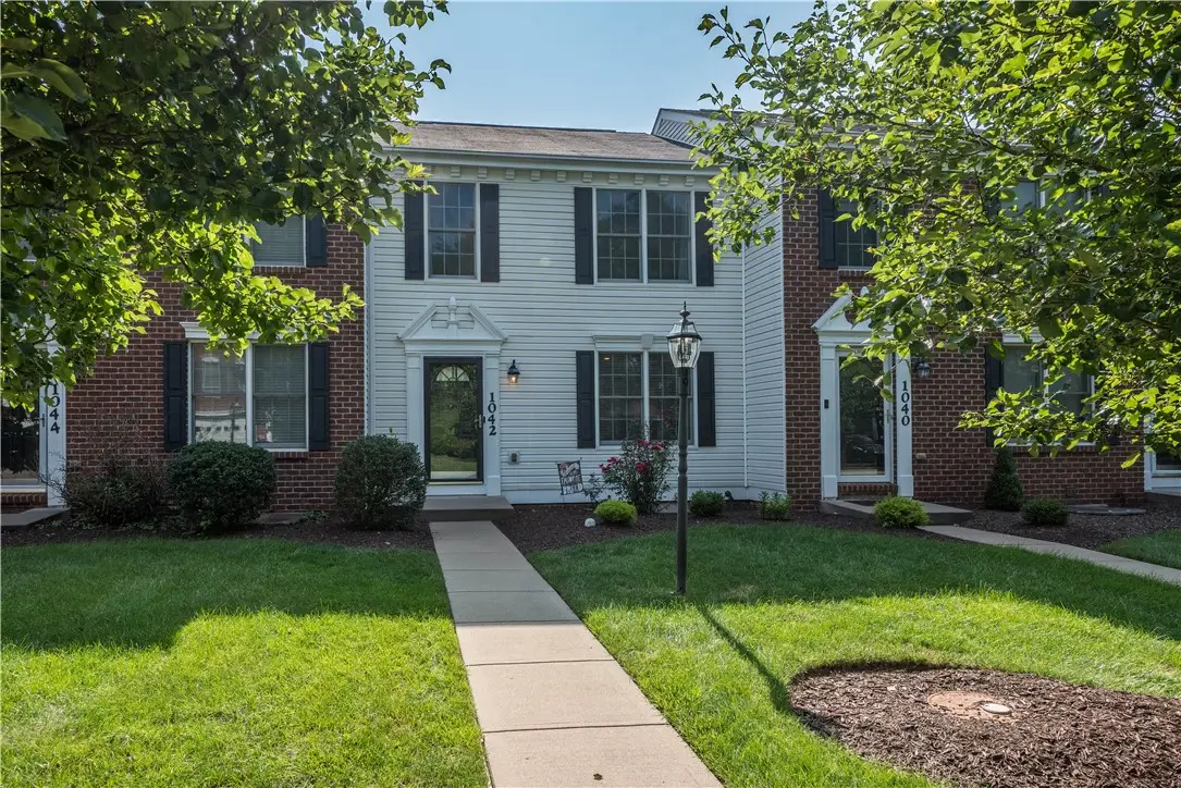 1042 Bayberry Dr, Canonsburg, PA 15317 - #1