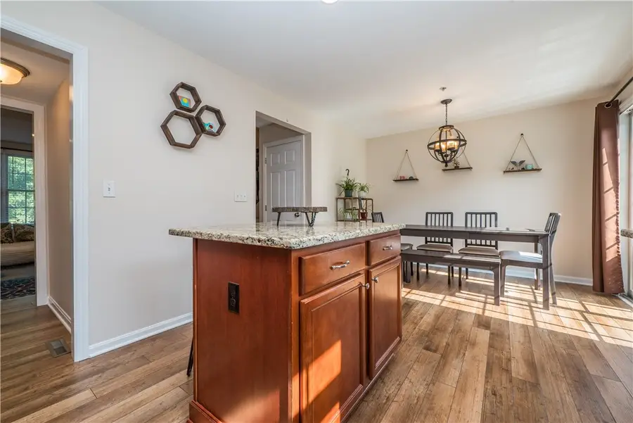1042 Bayberry Dr, Canonsburg, PA 15317 - #3