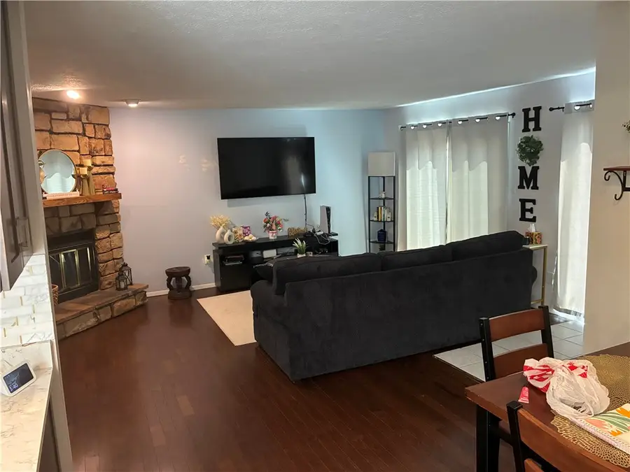 304 Spring Run Dr, Monroeville, PA 15146 - #2