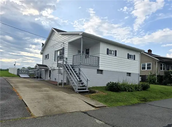206 Meadowview Dr, Latrobe, PA 15650
