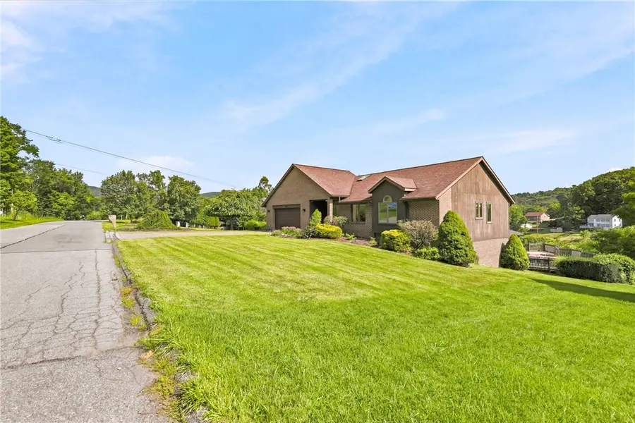 1174 Zucco Ln, Johnstown, PA 15905 - #2