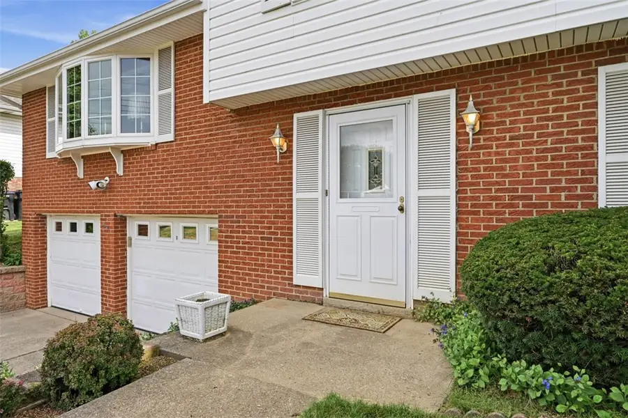 225 Princeton Drive, Aliquippa, PA 15001 - #2