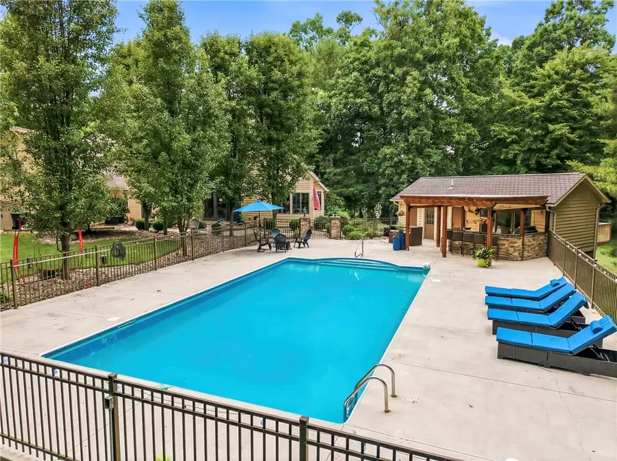 1144 Brookview Ct, Hermitage, PA 16148 - #2
