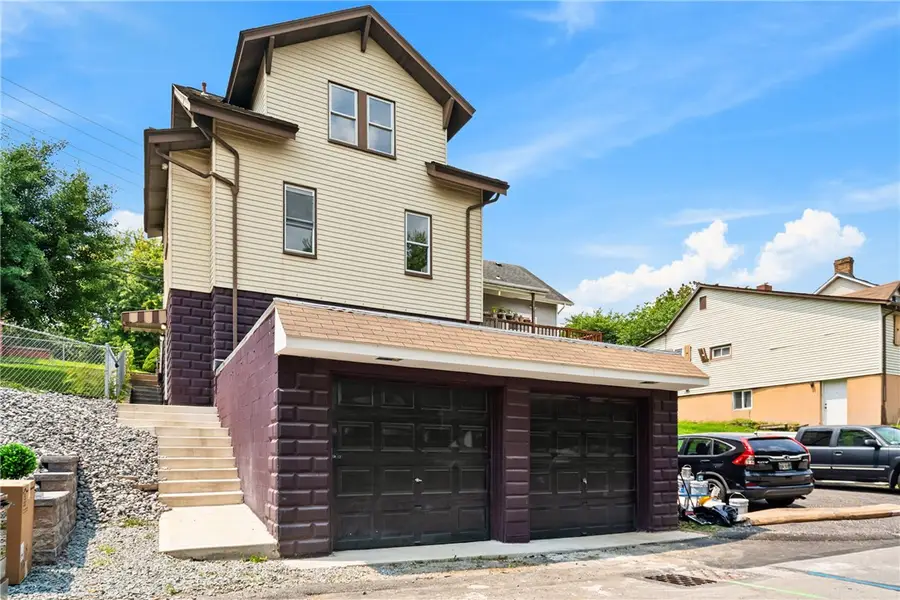 922 5th St, Charleroi, PA 15022 - #2