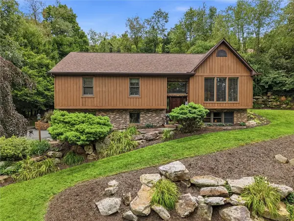 125 Stitt Ave, Leechburg, PA 15656