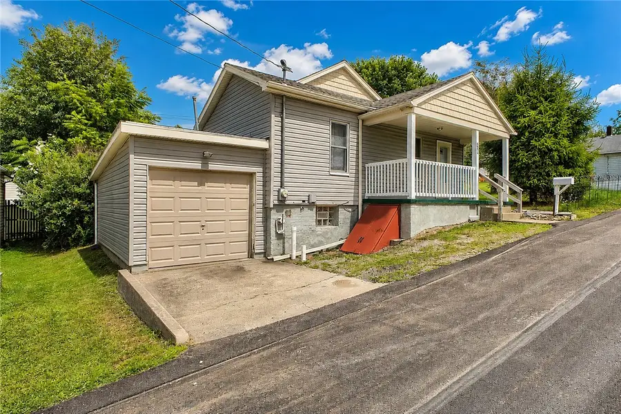 544 Penn High Park Road, Jeannette, PA 15644 - #2
