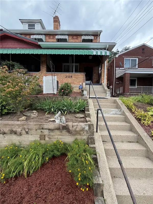 2335 Candace St, Pittsburgh, PA 15216
