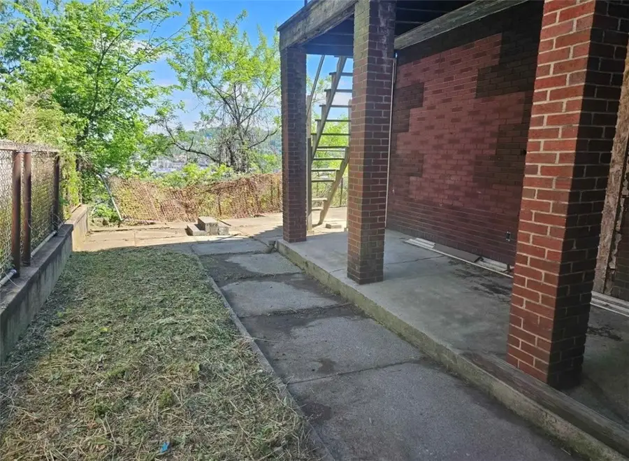 2117 Eggers, Pittsburgh, PA 15212 - #2