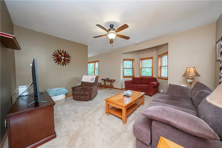 25 Sylvia Ave, Pittsburgh, PA 15214 - #2