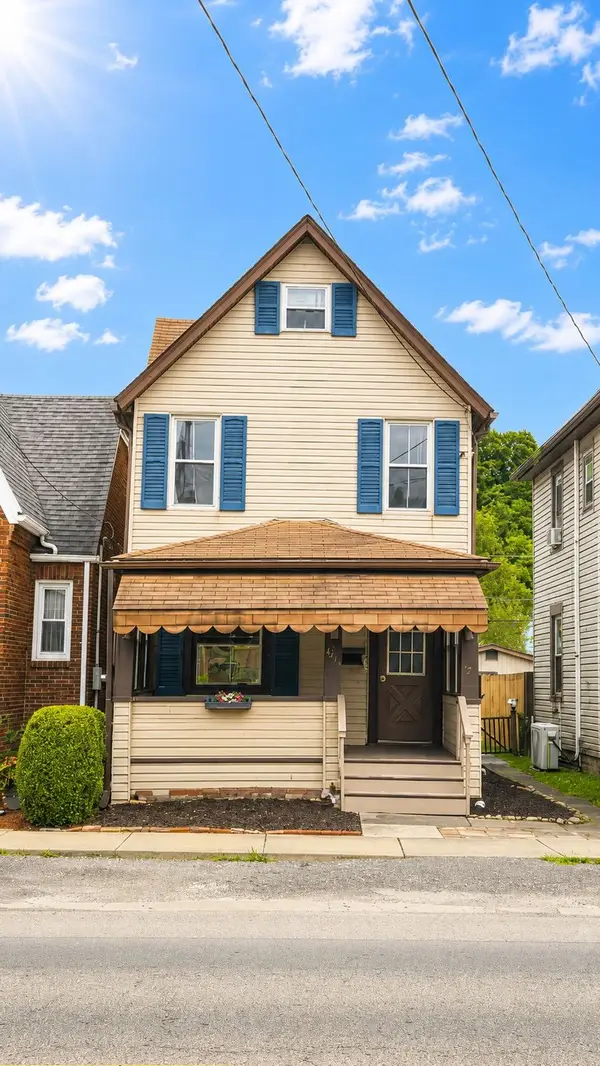1216 5th Avenue, Ford City, PA 16226