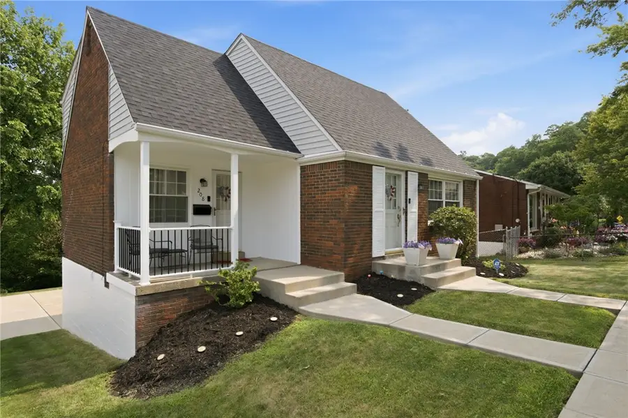 208 Parkedge Rd, Pittsburgh, PA 15220 - #2