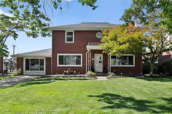 1003 Edgewood Rd, New Kensington, PA 15068