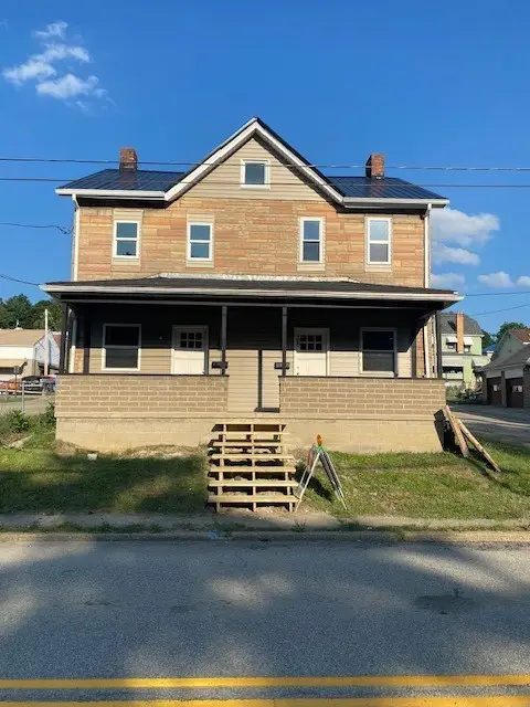801 N Warren Ave, Apollo, PA 15613