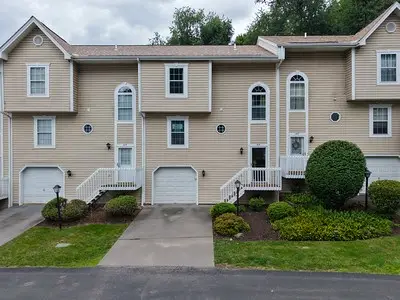 417 Redwood Ct, Pittsburgh, PA 15202 - #1