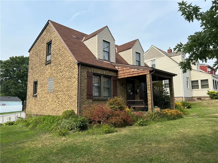 1253 10th Ave, Natrona Heights, PA 15065 - #3
