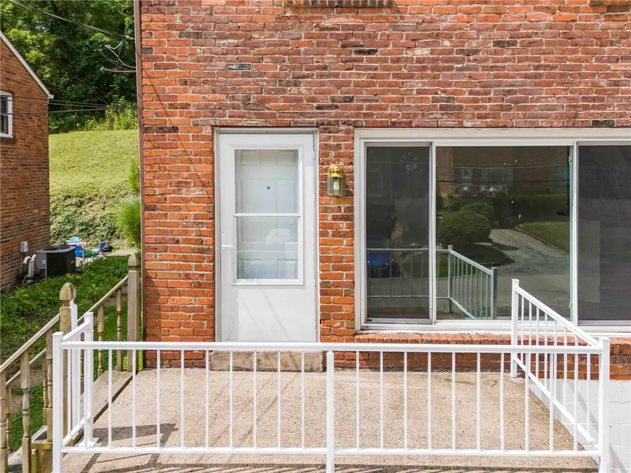 836 Killarney Drive, Pittsburgh, PA 15234 - #2