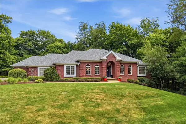 727 Franklin Rd, Mars, PA 16046