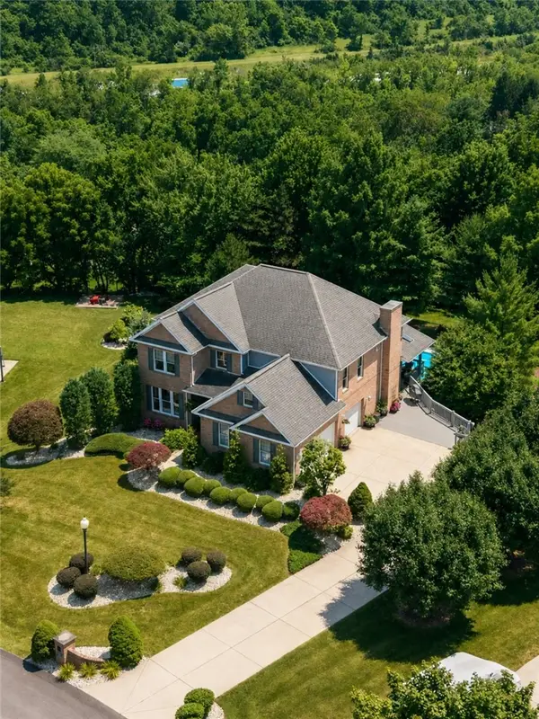 32 Hawthorne Ln, Penn Twp, PA 15642