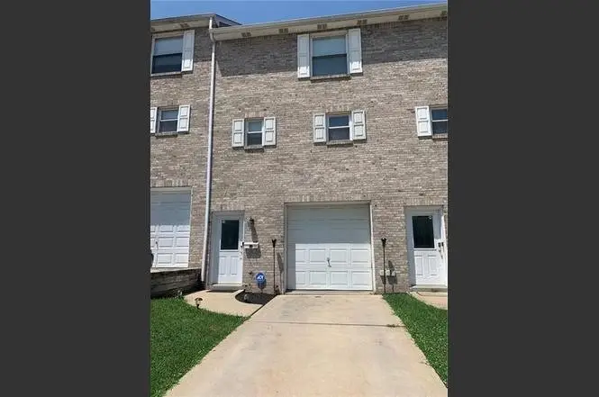 298 2nd St, Pitcairn, PA 15140 - #2