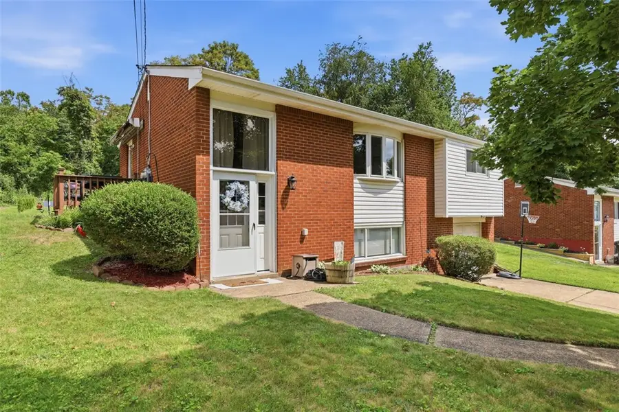 200 Rosemont Drive, Coraopolis, PA 15108 - #2