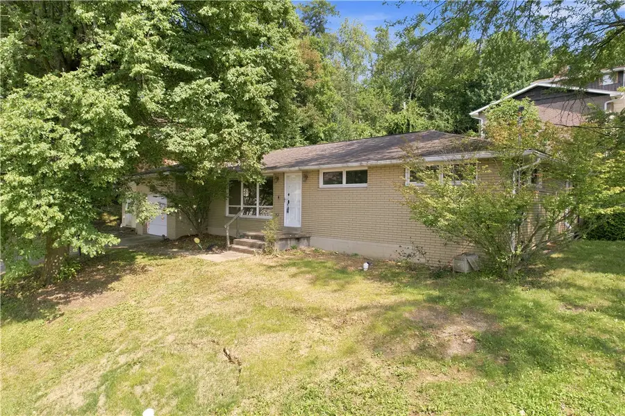 708 Florida Ave, Jeannette, PA 15644 - #2