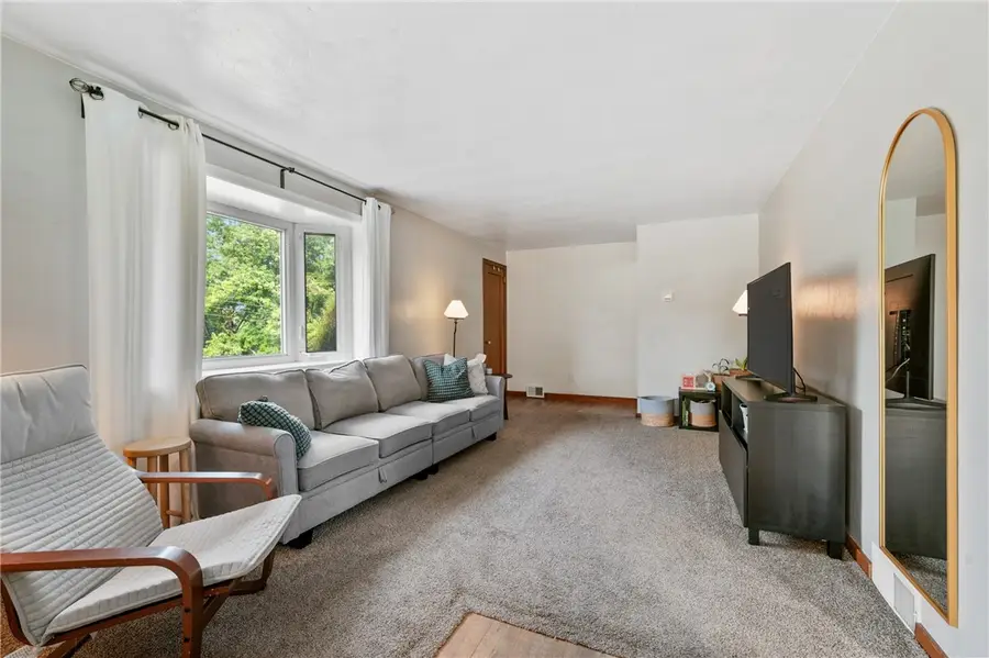 8354 Elaine Drive, Pittsburgh, PA 15237 - #3