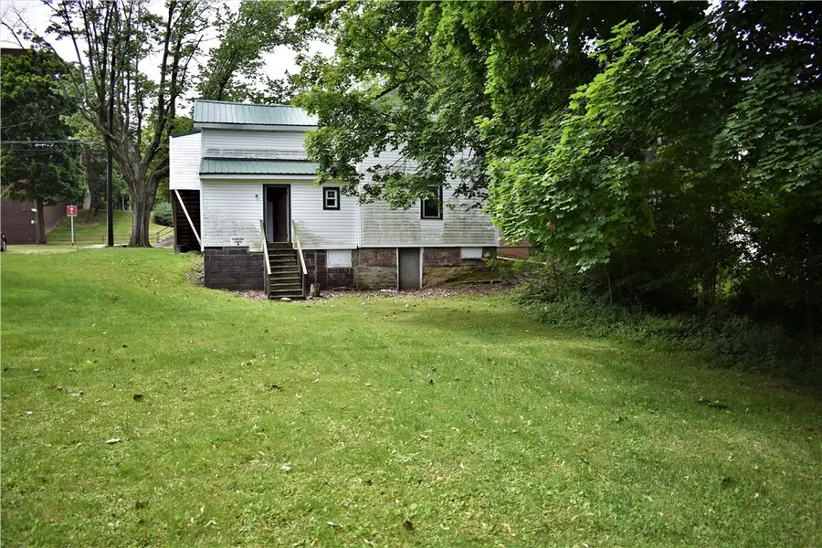 1029 School St, Indiana, PA 15701 - #3