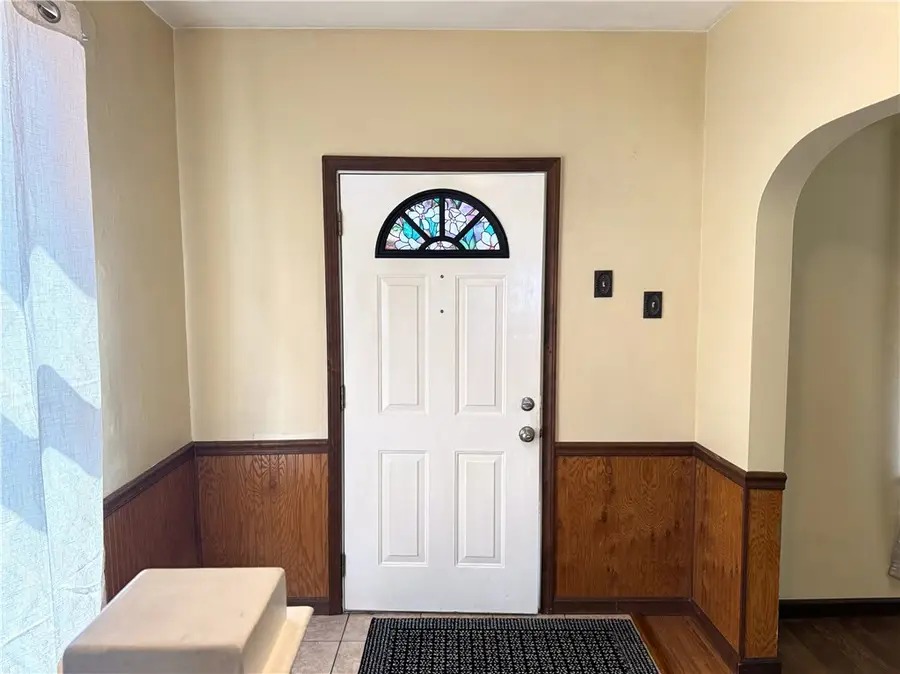 1716 Constitution Blvd, New Kensington, PA 15068 - #2