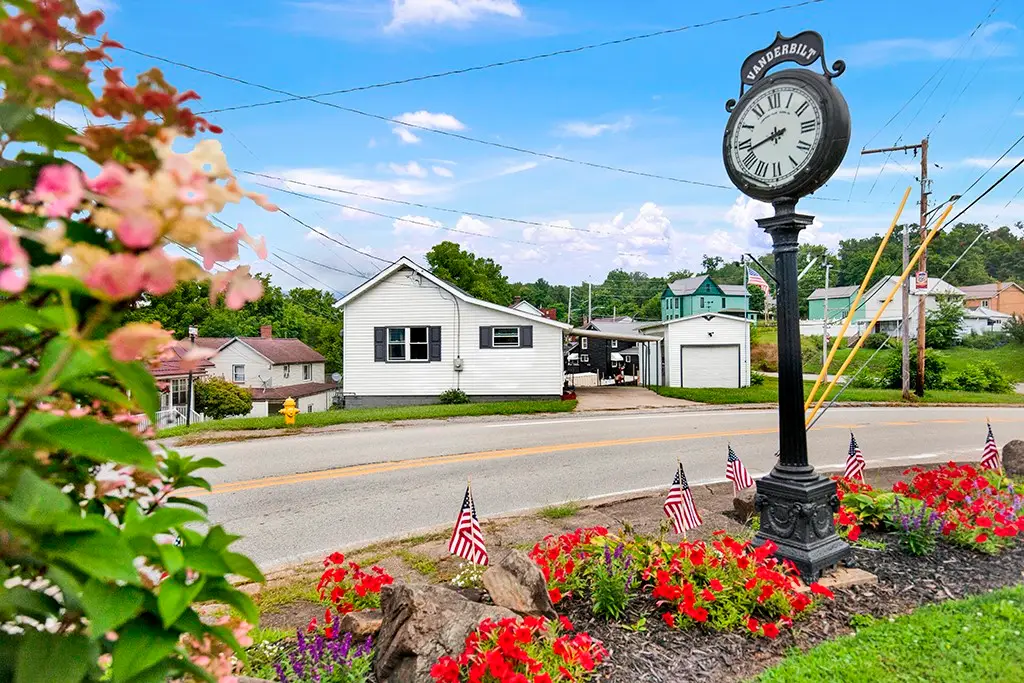 843 Main St, Vanderbilt, PA 15486 - #1