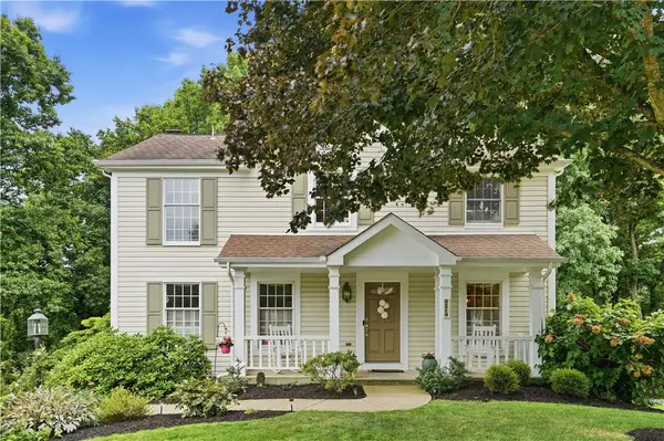 214 Thornwood Ct, Coraopolis, PA 15108