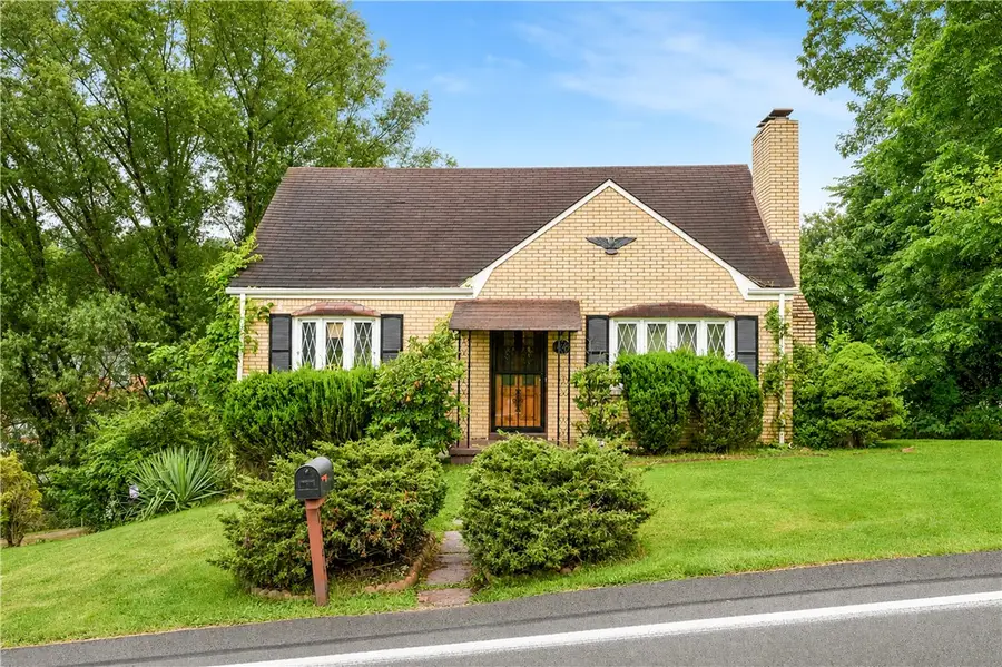 1364 Berryman Ave, South Park, PA 15129 - #2
