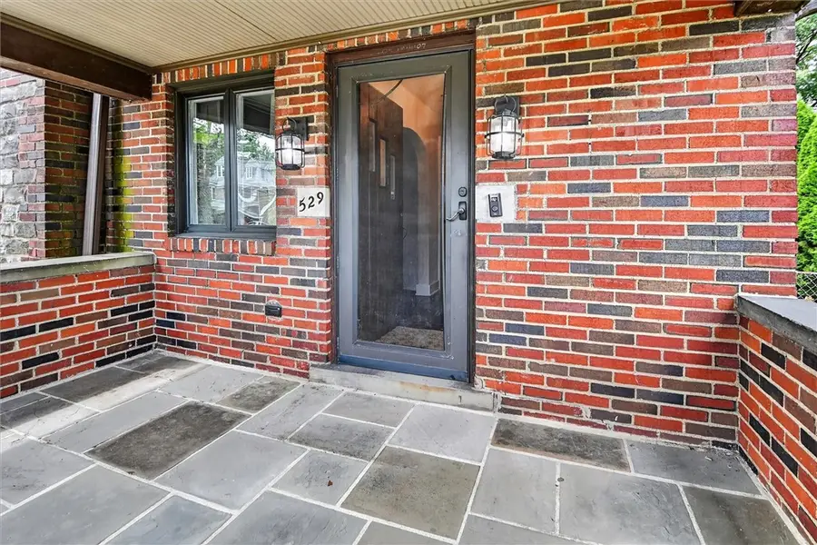 529 Hillcrest Place, Pittsburgh, PA 15216 - #2