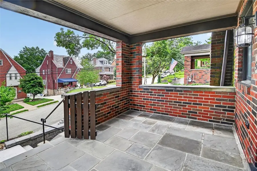 529 Hillcrest Place, Pittsburgh, PA 15216 - #3