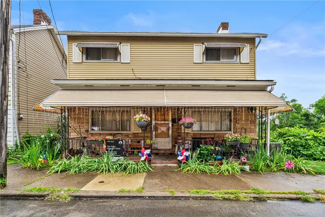 751 Sixth St, Pitcairn, PA 15140 - #1