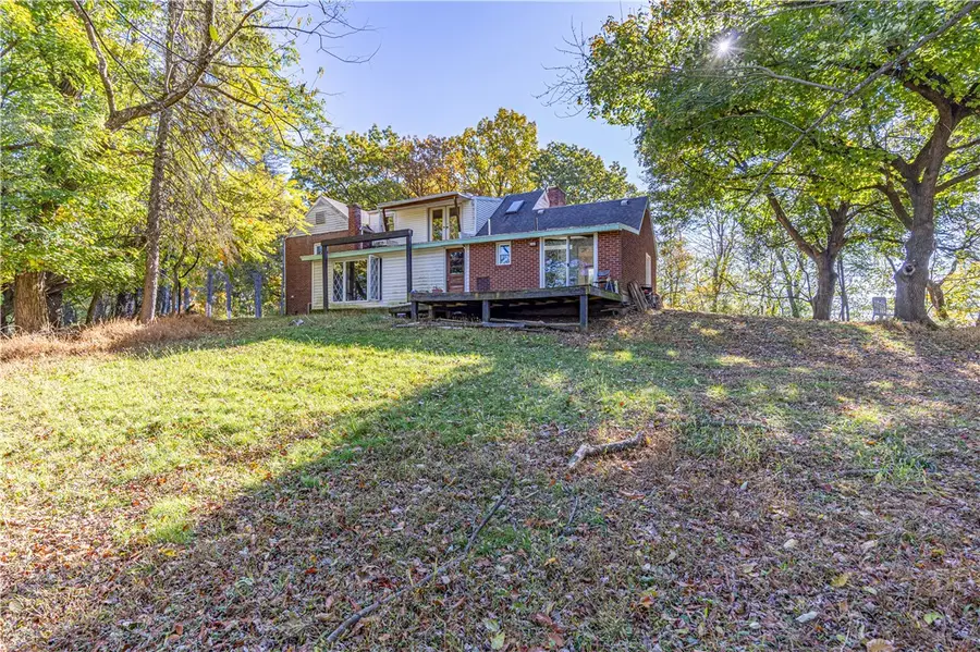 2035 Aurora Dr, New Kensington, PA 15068 - #2