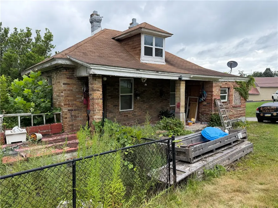 201 Elm Rd, Uniontown, PA 15401 - #3