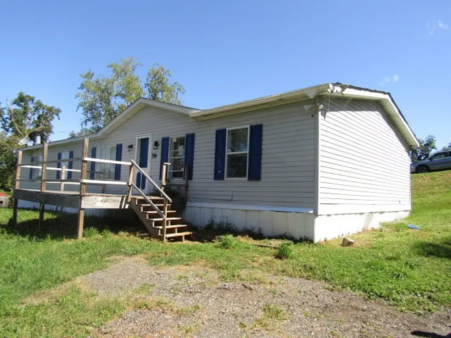 56 Wheatley Rd, Charleroi, PA 15022 - #2