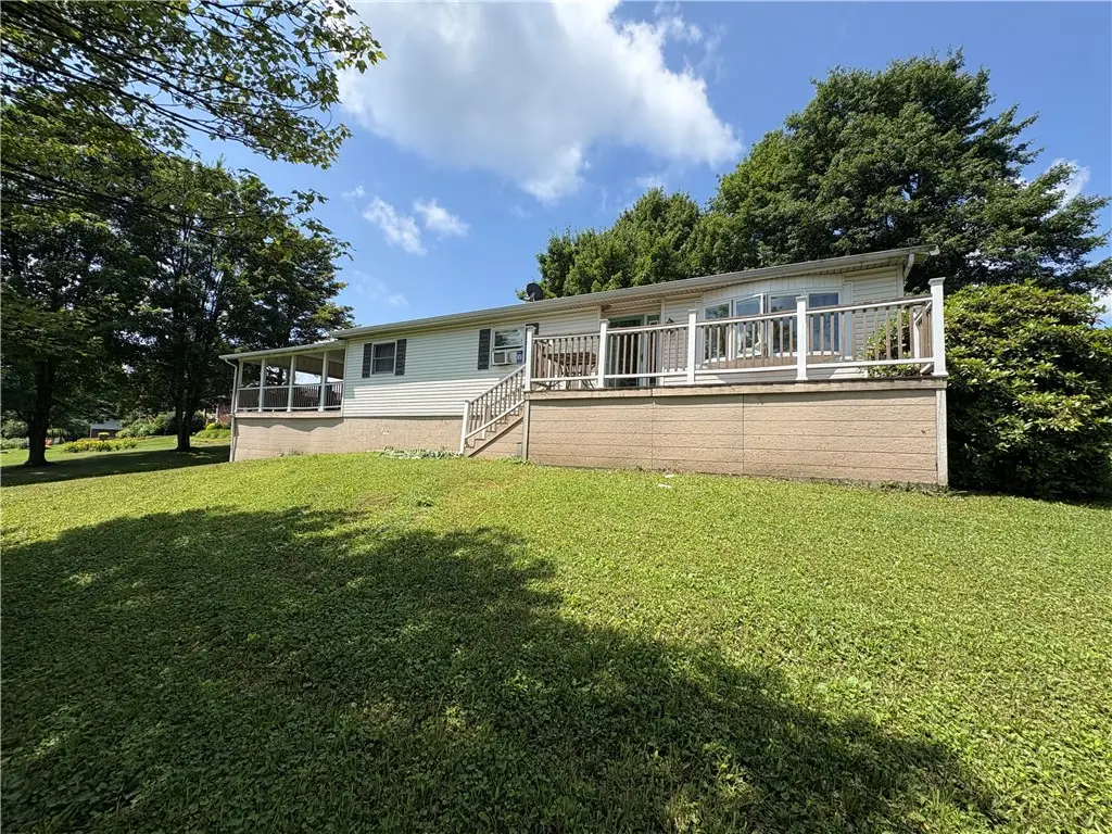 94 Hill Top Dr, Reynoldsville, PA 15851 - #1
